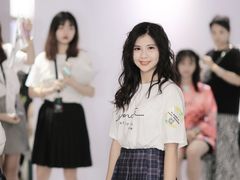 -上海跨国采购会展中心