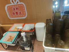 -红渡小香·牛肉麻辣香锅(车站南路店)