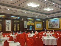 大堂-九花山烤鸭店