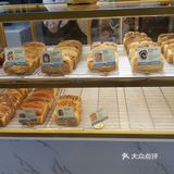 或许，你要来点软软糯糯好吃到咩噗面包嘛？
