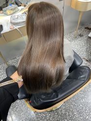 -Tloml salon