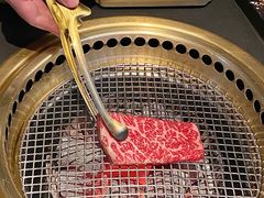 -铭牛烧肉·和牛海鲜自助(高新月牙湖店)
