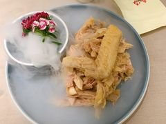 盐焗手撕鸡-尚一汤·粤菜海鲜(环球港店)