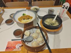 -馋三尺蟹粉小笼(人民广场店)