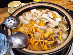 -菌之家·专业纯野生菌火锅·特色炒菌