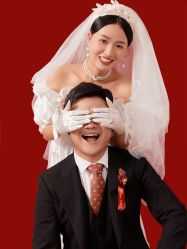 -芭莎视觉婚纱摄影(花溪店)