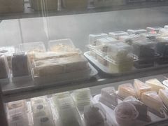 -红宝石·鲜奶小方·海派西点房(金杨店)