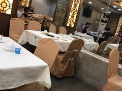 -渝君重庆火锅(嘉宾路店)