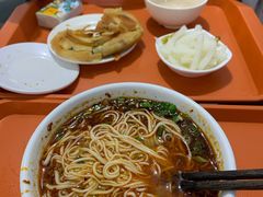 -牛一嘴·兰州牛肉面·大盘鸡(财富中心店)