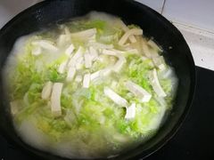 凯里酸汤锅-泉味道贵州厨房(三里河店)