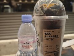 -喜茶(深圳万象城黑金店)