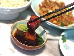 湖南红烧肉-云梦庭·剁椒鱼头(银泰中心in99店)
