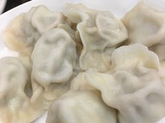 -周家大连水饺(美专校街店)
