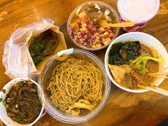 -八一路好吃街(雨田商务大厦店)