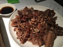 莲藕鱿鱼龙骨煲-汤城小厨•粤菜•靓汤(金宝街店)