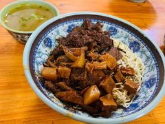 半肚半肉面-旺泉餐饮店·清真牛肉面馆