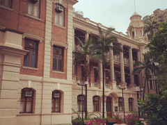 -香港大学