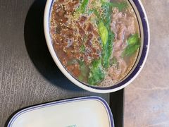 -云阿蛮云南生烫牛肉米线(奉贤路店)