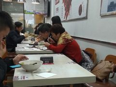 -南城香·饭香串香馄饨香(青年路店)