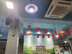 大堂-马路边边·成都串串(翠柏路店)