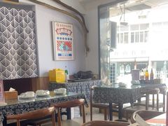 大堂-八两八金·莱芜特色炒鸡(市南漳浦路店)