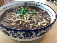 -镇南锅盖面馆(解放路店)