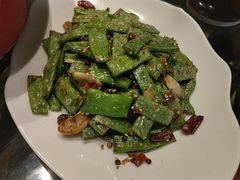 -德彪酒馆围炉串串