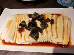 皮蛋豆腐-胖哥俩肉蟹煲(济南世茂国际广场店)