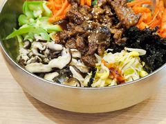 幸福满满烤牛肉饭-敏丁拌饭(中街总店)
