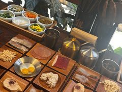 -银米·云南传统过桥米线(双廊黑金冠店)