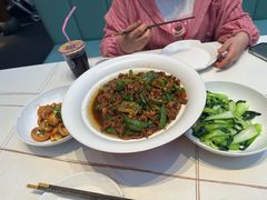 -阿瓦山寨·湘菜现炒·剁椒鱼头王(咸阳总店)