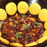 大铁锅炖菜，小时候的味道 