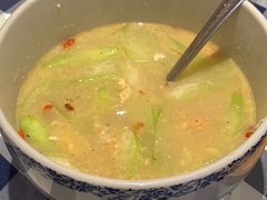 姜蛋鸡汤广东丝瓜-小粤楼·怀旧粤菜(万辉国际广场店)