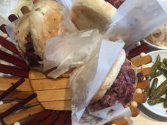 -闫家驴肉老店(华电一校店)