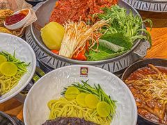 -喇喇排骨火锅·传统韩式脊骨汤(望京西园总店)