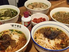 -矮子粉店1985·长沙米粉(湘春路店)