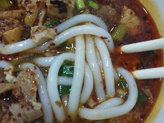 -覃肥叔桂林米粉(粮道街店)