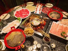 -二荆条·蜀鲜汇城市森林火锅