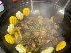 -缘福乡村铁锅炖民宿(八达岭店)