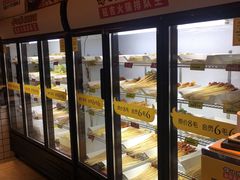 -牛小嫩串串火锅(老国贸总店)