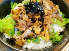 烤牛肉拌饭-大食代美食广场(迪士尼小镇店)