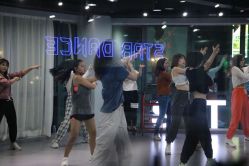 -STAR舞蹈工作室