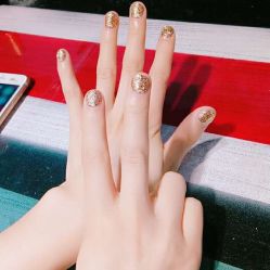 -慕拉美甲美睫皮肤管理