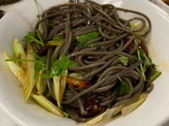 拌蕨根粉-大槐树烤肉馆