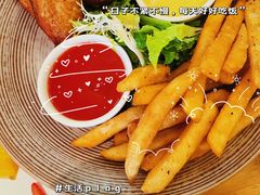 香炸鸡翅配薯条-Money Shops(愚园路店)