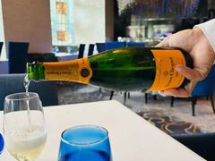 -AZUR聚(香格里拉饭店)