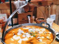 -老滇山寨•云南特色菜•地方菜•民族风情歌舞表演(金碧店)