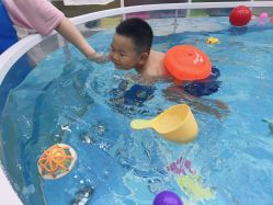 -熊小米专业儿童游泳馆