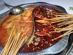 -佰人王串串香火锅(洋珠巷店)