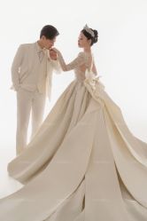 -雪中彩影婚纱摄影·微光艺术中心